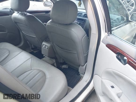 ✅ 2011 Buick Lucerne CXL Premium • VIN: 1G4HJ5EM3BU108189 • Лот: 42484745. Опубликован ранее на IAAI с пробегом 84 688 миль. Бесплатный доступ к архиву аукционных продаж из США и подробный отчёт об истории автомобиля на DreamBid. Изображение 8.