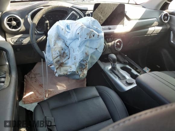 ✅ 2023 Chevrolet Blazer LT • VIN: 3GNKBJRS2PS133768 • Лот: 64442445. Опубликован ранее на Copart с пробегом Не указан. Бесплатный доступ к архиву аукционных продаж из США и подробный отчёт об истории автомобиля на DreamBid. Изображение 8.