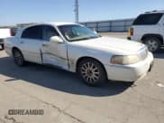 ✅ 2006 Lincoln Town Car Signature • VIN: 1LNHM81W86Y647017 • Лот: 85908655. Опубликован ранее на Copart с пробегом 216 405 миль. Бесплатный доступ к архиву аукционных продаж из США и подробный отчёт об истории автомобиля на DreamBid. Изображение 4.