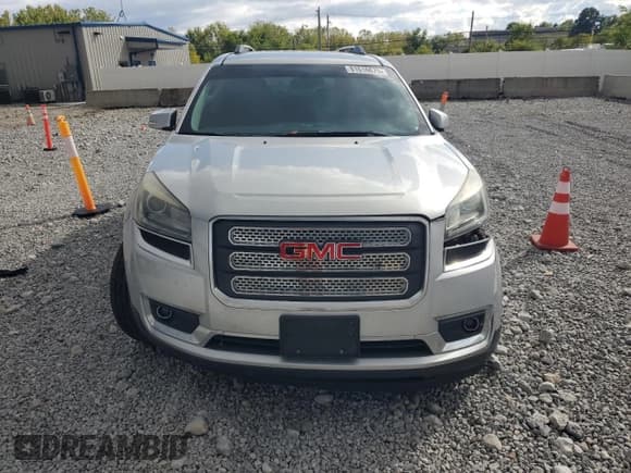 ✅ 2016 GMC Acadia SLT • VIN: 1GKKRRKD3GJ266463 • Lot: 81616675. Listed on Copart with 93,330 mi. Free auction sales archive from the USA and detailed vehicle history report at DreamBid. Image 5.