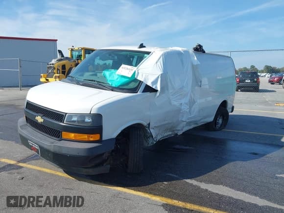 ✅ 2020 Chevrolet Express Cargo • VIN: 1GCWGAFG8L1245501 • Lot: 43226152. Listed on IAAI with 104,247 mi. Free auction sales archive from the USA and detailed vehicle history report at DreamBid. Image 2.