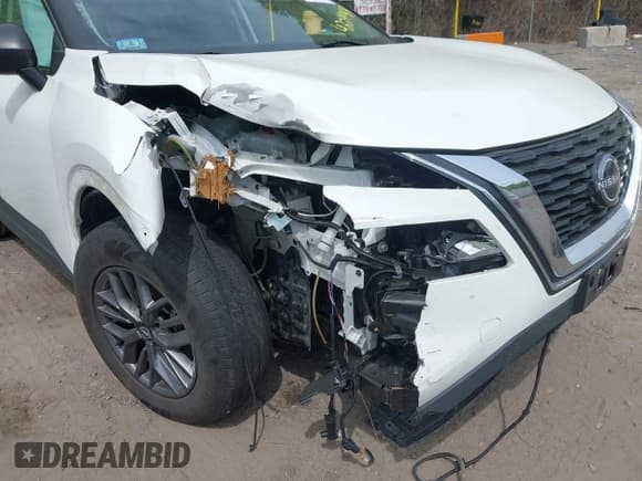✅ 2022 Nissan Rogue S • VIN: 5N1BT3AB8NC707270 • Lot: 42244454. Listed on IAAI with 52,096 mi. Free auction sales archive from the USA and detailed vehicle history report at DreamBid. Image 6.