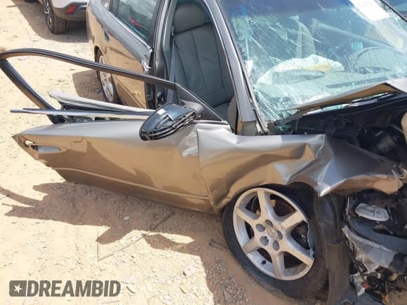 ✅ 2004 Nissan Altima SE • VIN: 1N4BL11D94C186218 • Lot: 42162920. Listed on IAAI with Not provided. Free auction sales archive from the USA and detailed vehicle history report at DreamBid. Image 12.