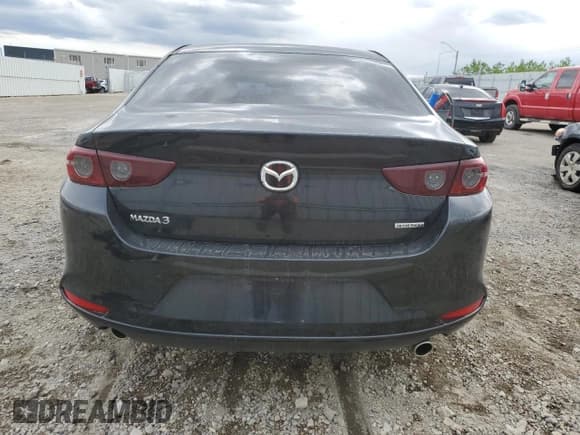 ✅ 2020 Mazda 3 • VIN: 3MZBPAB78LM138338 • Лот: 57143365. Опубликован ранее на Copart с пробегом 113 570 миль. Бесплатный доступ к архиву аукционных продаж из США и подробный отчёт об истории автомобиля на DreamBid. Изображение 6.