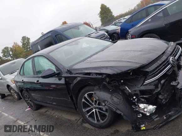 ✅ 2024 Volkswagen Jetta Sport • VIN: 3VWBM7BU4RM079864 • Лот: 43549997. Опубликован ранее на IAAI с пробегом 15 324 миль. Бесплатный доступ к архиву аукционных продаж из США и подробный отчёт об истории автомобиля на DreamBid. Изображение 13.