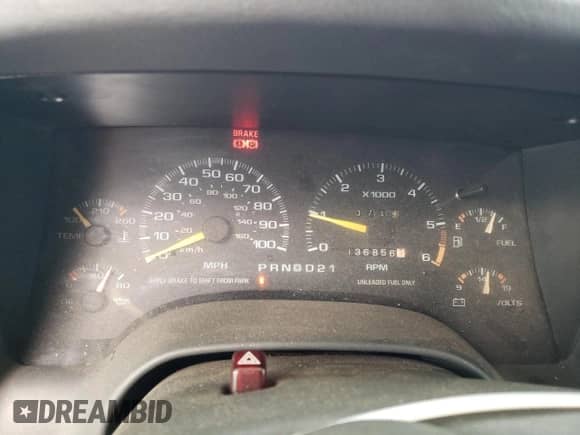 1996 Chevrolet Blazer z VIN 1GNCT18W6TK193788, wystawiony jako Copart lot #49305175 z przebiegiem 136 856 mil mil oraz Szkoda całkowita • Salvage title. Historia ofert i sprzedaży dostępna na DreamBid. Obrazek 8.