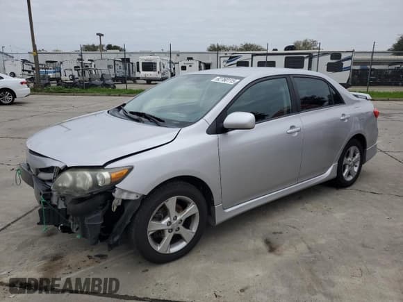 ✅ 2011 Toyota Corolla S • VIN: 2T1BU4EE4BC605009 • Lot: 92760115. Wystawiony na Copart z przebiegiem 123 461 mil. Bezpłatny archiwum sprzedaży aukcyjnych z USA i szczegółowy raport historii pojazdu na DreamBid. Zdjęcie 1.
