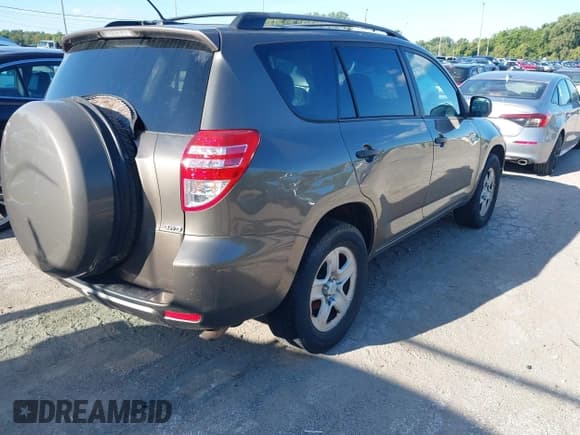 ✅ 2012 Toyota RAV4 • VIN: 2T3BF4DV4CW210413 • Lot: 43108576. Wystawiony na IAAI z przebiegiem 224 781 mil. Bezpłatny archiwum sprzedaży aukcyjnych z USA i szczegółowy raport historii pojazdu na DreamBid. Zdjęcie 4.