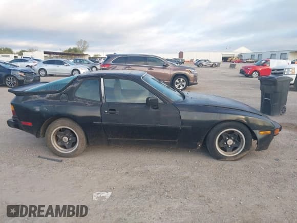 ✅ 1984 Porsche 944 • VIN: WP0AA094XEN462678 • Lot: 43635574. Listed on IAAI with 89,924 mi. Free auction sales archive from the USA and detailed vehicle history report at DreamBid. Image 13.