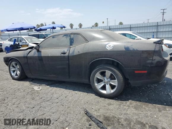 ✅ 2020 Dodge Challenger SXT • VIN: 2C3CDZAG9LH226544 • Lot: 62082994. Wystawiony na Copart z przebiegiem 72 268 mil. Bezpłatny archiwum sprzedaży aukcyjnych z USA i szczegółowy raport historii pojazdu na DreamBid. Zdjęcie 2.