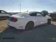 2022 Ford Mustang EcoBoost с VIN 1FA6P8TH5N5136355, выставлен на аукционе Copart как лот 87034355 с пробегом 39 968 миль миль и Списание • Salvage title. История ставок и продаж доступна на DreamBid. Изображение 3.