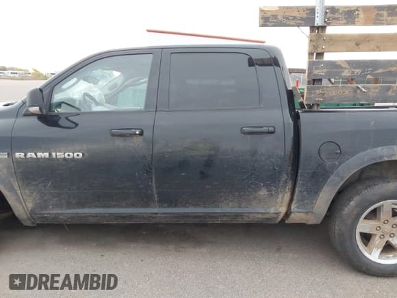 ✅ 2012 Ram 1500 Sport • VIN: 1C6RD7MT7CS293792 • Lot: 43532933. Wystawiony na IAAI z przebiegiem 231 134 mil. Bezpłatny archiwum sprzedaży aukcyjnych z USA i szczegółowy raport historii pojazdu na DreamBid. Zdjęcie 14.