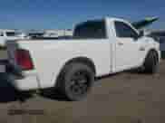 2017 Ram 1500 Tradesman z VIN 3C6JR6AG7HG791523, wystawiony jako Copart lot #71866985 z przebiegiem 182 795 mil mil oraz Szkoda całkowita • Salvage title. Historia ofert i sprzedaży dostępna na DreamBid. Obrazek 3.