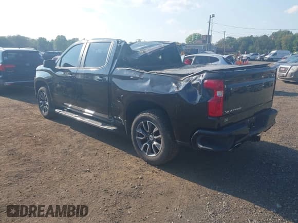 ✅ 2019 Chevrolet Silverado 1500 RST • VIN: 3GCUYEED9KG102561 • Lot: 43216999. Wystawiony na IAAI z przebiegiem 76 081 mil. Bezpłatny archiwum sprzedaży aukcyjnych z USA i szczegółowy raport historii pojazdu na DreamBid. Zdjęcie 3.