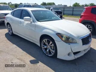 ✅ 2013 Infiniti M • VIN: JN1BY1AP1DM510720 • Lot: 43167181. Wystawiony na IAAI z przebiegiem 124 483 mil. Bezpłatny archiwum sprzedaży aukcyjnych z USA i szczegółowy raport historii pojazdu na DreamBid. Zdjęcie 1.