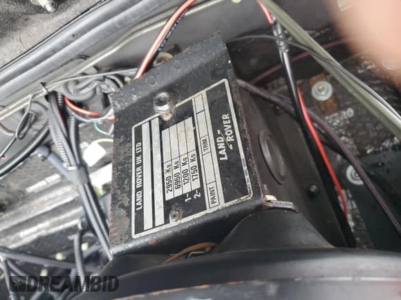 ✅ 1983 Land Rover Defender • VIN: SALLDHMV2AA199289 • Lot: 74901204. Listed on Copart with 965 mi. Free auction sales archive from the USA and detailed vehicle history report at DreamBid. Image 13.