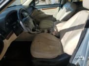 ✅ 2009 Hyundai Santa Fe Limited • VIN: 5NMSH73E09H252961 • Lot: 76294814. Listed on Copart with 210,778 mi. Free auction sales archive from the USA and detailed vehicle history report at DreamBid. Image 7.