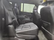 ✅ 2018 Chevrolet Suburban LT • VIN: 1GNSKHKC6JR184115 • Lot: 86071935. Wystawiony na Copart z przebiegiem 151 207 mil. Bezpłatny archiwum sprzedaży aukcyjnych z USA i szczegółowy raport historii pojazdu na DreamBid. Zdjęcie 11.