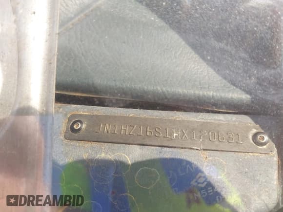 ✅ 1987 Nissan 300ZX GS • VIN: JN1HZ16S1HX120631 • Lot: 43181525. Listed on IAAI with 118,097 mi. Free auction sales archive from the USA and detailed vehicle history report at DreamBid. Image 9.