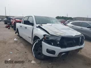 ✅ 2025 Ram 1500 Tradesman • VIN: 1C6RRFGG2SN572641 • Lot: 42261643. Wystawiony na IAAI z przebiegiem 7 058 mil. Bezpłatny archiwum sprzedaży aukcyjnych z USA i szczegółowy raport historii pojazdu na DreamBid. Zdjęcie 1.