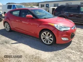 ✅ 2013 Hyundai Veloster w/Gray Int • VIN: KMHTC6AD0DU106399 • Lot: 67959224. Wystawiony na Copart z przebiegiem 78 646 mil. Bezpłatny archiwum sprzedaży aukcyjnych z USA i szczegółowy raport historii pojazdu na DreamBid. Zdjęcie 4.