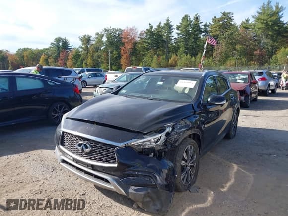 ✅ 2018 Infiniti QX30 Premium • VIN: SJKCH5CR4JA044637 • Лот: 43355906. Опубликован ранее на IAAI с пробегом 106 362 миль. Бесплатный доступ к архиву аукционных продаж из США и подробный отчёт об истории автомобиля на DreamBid. Изображение 2.