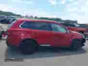 2017 Mitsubishi Outlander SE z VIN JA4AZ3A32HZ065812, wystawiony jako IAAI lot #42846257 z przebiegiem 153 495 mil mil oraz . Historia ofert i sprzedaży dostępna na DreamBid. Obrazek 14.