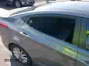 2014 Hyundai Elantra SE z VIN 5NPDH4AE6EH488067, wystawiony jako IAAI lot #43055126 z przebiegiem 104 871 mil mil oraz . Historia ofert i sprzedaży dostępna na DreamBid. Obrazek 6.