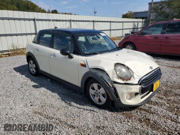 ✅ 2017 MINI Hardtop 4 Door Cooper • VIN: WMWXU1C38H2F78295 • Лот: 87461535. Опубликован ранее на Copart с пробегом 85 167 миль. Бесплатный доступ к архиву аукционных продаж из США и подробный отчёт об истории автомобиля на DreamBid. Изображение 4.