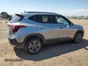 ✅ 2024 Kia Seltos S • VIN: KNDEUCAA9R7585989 • Лот: 69428815. Опубликован ранее на Copart с пробегом 41 122 миль. Бесплатный доступ к архиву аукционных продаж из США и подробный отчёт об истории автомобиля на DreamBid. Изображение 3.