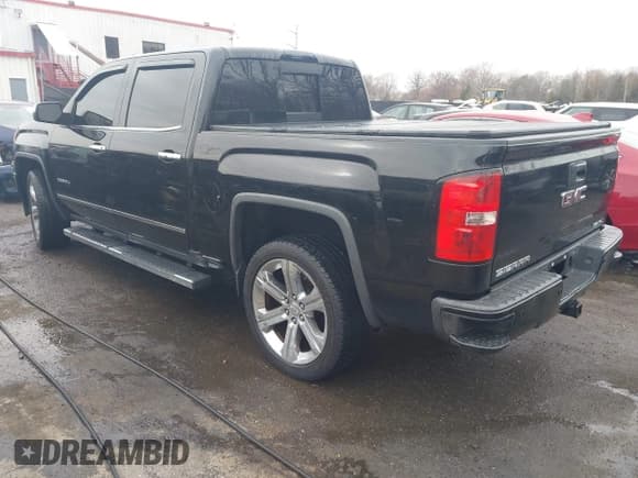 ✅ 2014 GMC Sierra 1500 Denali • VIN: 3GTU2WEJ0EG457054 • Lot: 43743892. Listed on IAAI with 115,647 mi. Free auction sales archive from the USA and detailed vehicle history report at DreamBid. Image 3.