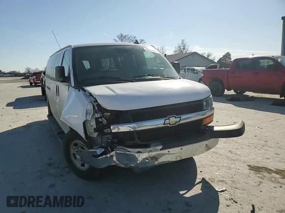 ✅ 2019 Chevrolet Express Passenger LT • VIN: 1GAZGPFG6K1288418 • Lot: 46890365. Wystawiony na Copart z przebiegiem 163 661 mil. Bezpłatny archiwum sprzedaży aukcyjnych z USA i szczegółowy raport historii pojazdu na DreamBid. Zdjęcie 12.