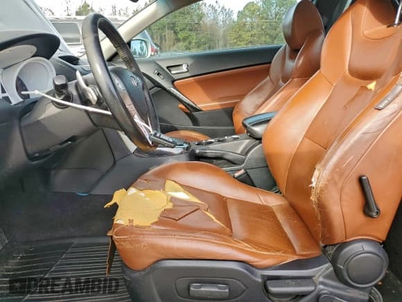 ✅ 2010 Hyundai Genesis Coupe Track • VIN: KMHHU6KH0AU025306 • Lot: 93696105. Listed on Copart with 192,807 mi. Free auction sales archive from the USA and detailed vehicle history report at DreamBid. Image 7.