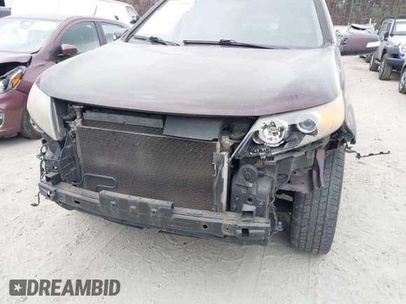 ✅ 2011 Kia Sorento LX • VIN: 5XYKT3A14BG125184 • Lot: 43722503. Wystawiony na IAAI z przebiegiem 257 937 mil. Bezpłatny archiwum sprzedaży aukcyjnych z USA i szczegółowy raport historii pojazdu na DreamBid. Zdjęcie 6.