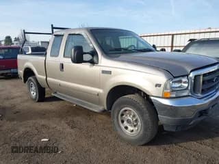 ✅ 2002 Ford F-250 XL • VIN: 1FTNX21LX2EC44525 • Lot: 41751939. Wystawiony na IAAI z przebiegiem 300 323 mil. Bezpłatny archiwum sprzedaży aukcyjnych z USA i szczegółowy raport historii pojazdu na DreamBid. Zdjęcie 1.