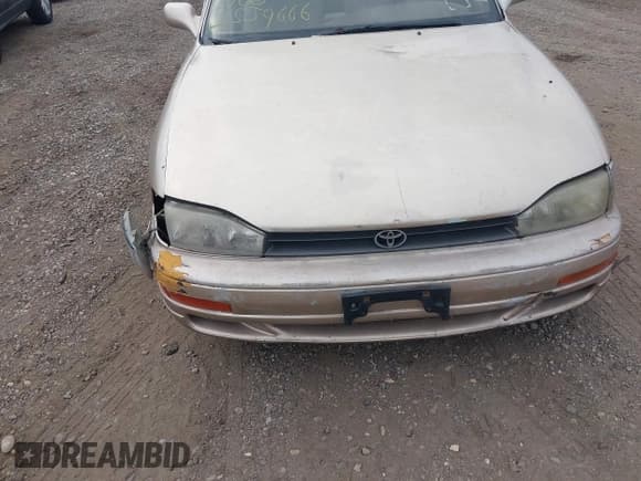 ✅ 1994 Toyota Camry LE • VIN: JT2SK12E9R0225265 • Лот: 43310433. Опубликован ранее на IAAI с пробегом Не указан. Бесплатный доступ к архиву аукционных продаж из США и подробный отчёт об истории автомобиля на DreamBid. Изображение 6.