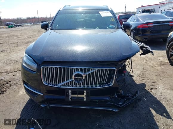 ✅ 2016 Volvo XC90 T6 Inscription • VIN: YV4A22PL1G1081831 • Lot: 41808463. Listed on IAAI with 92,718 mi. Free auction sales archive from the USA and detailed vehicle history report at DreamBid. Image 12.
