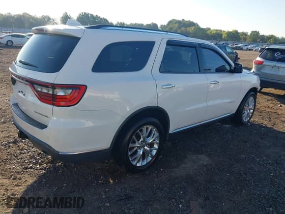 ✅ 2015 Dodge Durango Citadel • VIN: 1C4SDJET5FC746084 • Lot: 43315649. Wystawiony na IAAI z przebiegiem 159 384 mil. Bezpłatny archiwum sprzedaży aukcyjnych z USA i szczegółowy raport historii pojazdu na DreamBid. Zdjęcie 4.