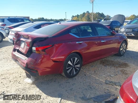 ✅ 2021 Nissan Altima SV • VIN: 1N4BL4DVXMN368469 • Lot: 43499548. Listed on IAAI with 50,575 mi. Free auction sales archive from the USA and detailed vehicle history report at DreamBid. Image 4.
