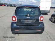 ✅ 2016 Smart fortwo Prime • VIN: WMEFJ5DA3GK073788 • Lot: 85151445. Wystawiony na Copart z przebiegiem 102 443 mil. Bezpłatny archiwum sprzedaży aukcyjnych z USA i szczegółowy raport historii pojazdu na DreamBid. Zdjęcie 6.