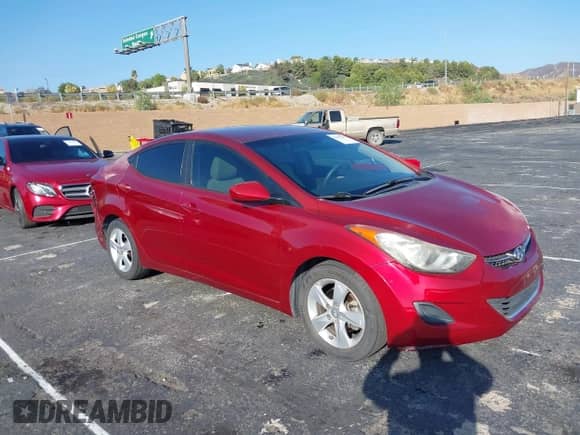 2013 Hyundai Elantra GLS z VIN 5NPDH4AE9DH365524, wystawiony jako IAAI lot #43351615 z przebiegiem 121 616 mil mil oraz . Historia ofert i sprzedaży dostępna na DreamBid. Obrazek 1.