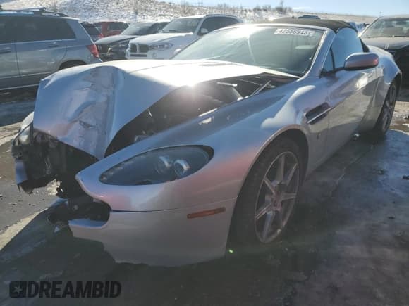 ✅ 2008 Aston Martin Vantage • VIN: SCFBF04B18GD08286 • Lot: 42556915. Wystawiony na Copart z przebiegiem 24 881 mil. Bezpłatny archiwum sprzedaży aukcyjnych z USA i szczegółowy raport historii pojazdu na DreamBid. Zdjęcie 1.