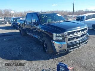 ✅ 2009 Chevrolet Silverado 2500HD LTZ • VIN: 1GCHK63639F113662 • Лот: 41673372. Опубликован ранее на IAAI с пробегом 184 158 миль. Бесплатный доступ к архиву аукционных продаж из США и подробный отчёт об истории автомобиля на DreamBid. Изображение 1.