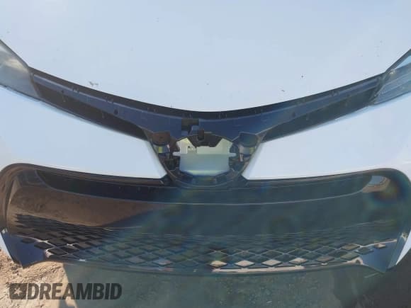 ✅ 2017 Toyota Corolla SE • VIN: 5YFBURHE2HP594335 • Lot: 43749513. Listed on IAAI with 162,604 mi. Free auction sales archive from the USA and detailed vehicle history report at DreamBid. Image 18.