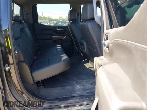 ✅ 2020 Chevrolet Silverado 1500 RST • VIN: 3GCUYEET1LG370089 • Lot: 42082115. Listed on IAAI with 57,447 mi. Free auction sales archive from the USA and detailed vehicle history report at DreamBid. Image 8.