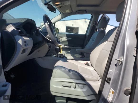 ✅ 2017 Honda Pilot EX-L • VIN: 5FNYF6H79HB080739 • Lot: 81934865. Listed on Copart with 70,313 mi. Free auction sales archive from the USA and detailed vehicle history report at DreamBid. Image 7.