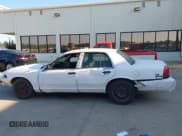 ✅ 2006 Ford Police Interceptor • VIN: 2FAFP71W36X138424 • Lot: 42859845. Wystawiony na IAAI z przebiegiem 163 381 mil. Bezpłatny archiwum sprzedaży aukcyjnych z USA i szczegółowy raport historii pojazdu na DreamBid. Zdjęcie 14.