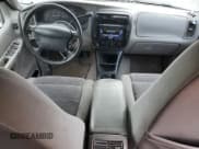 ✅ 1998 Ford Explorer XLT • VIN: 1FMZU32P0WUD21265 • Lot: 73702364. Listed on Copart with 211,096 mi. Free auction sales archive from the USA and detailed vehicle history report at DreamBid. Image 8.