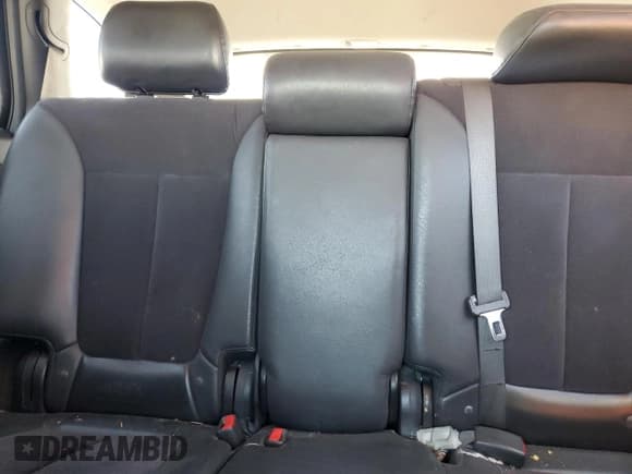 ✅ 2011 Hyundai Santa Fe Limited • VIN: 5XYZHDAG6BG033407 • Lot: 44275095. Listed on Copart with 162,090 mi. Free auction sales archive from the USA and detailed vehicle history report at DreamBid. Image 10.