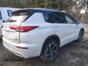 ✅ 2024 Mitsubishi Outlander SEL • VIN: JA4T5WA96RZ027916 • Лот: 41507220. Опубликован ранее на IAAI с пробегом 13 127 миль. Бесплатный доступ к архиву аукционных продаж из США и подробный отчёт об истории автомобиля на DreamBid. Изображение 4.